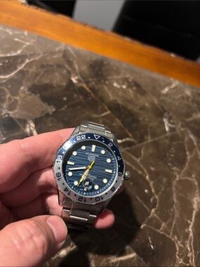 Source Unknown Men's Stainless Steel Watch with Blue Dial and Yellow Second Hand